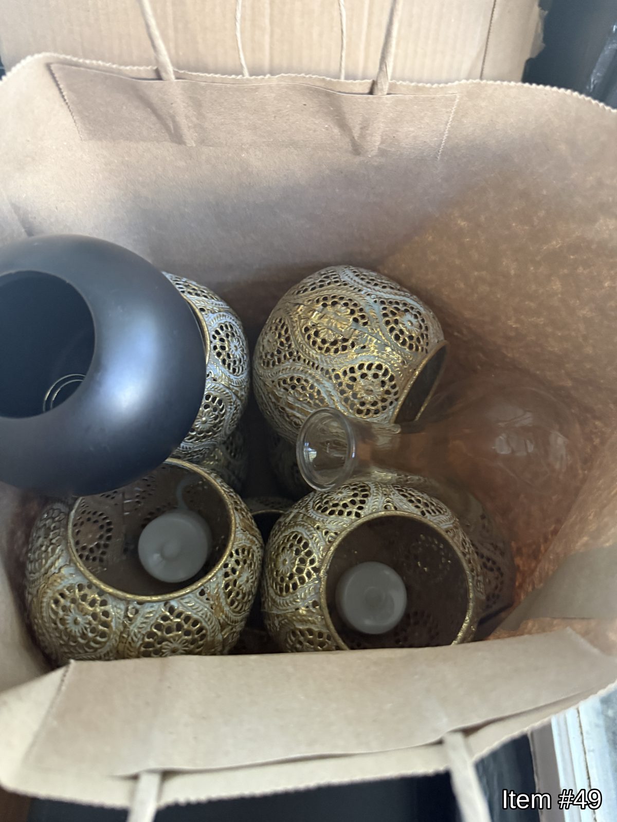 Miscellaneous housewares (lot 8)