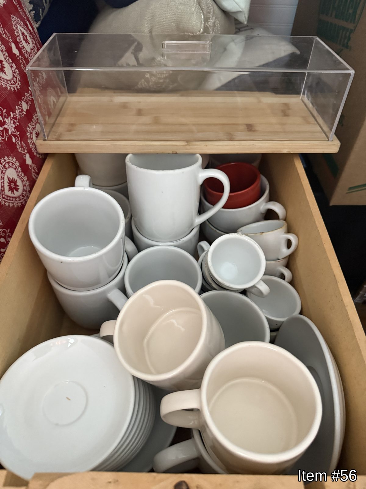 Ceramic coffee mugs, espresso cups and saucers